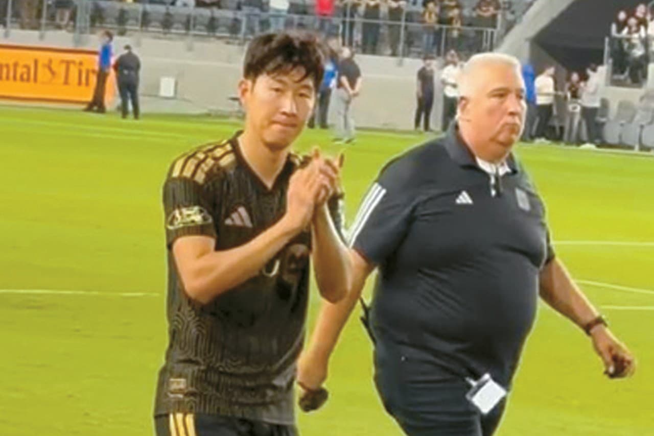 손흥민에게 “니하오” 영상 확산… 인종차별 논란